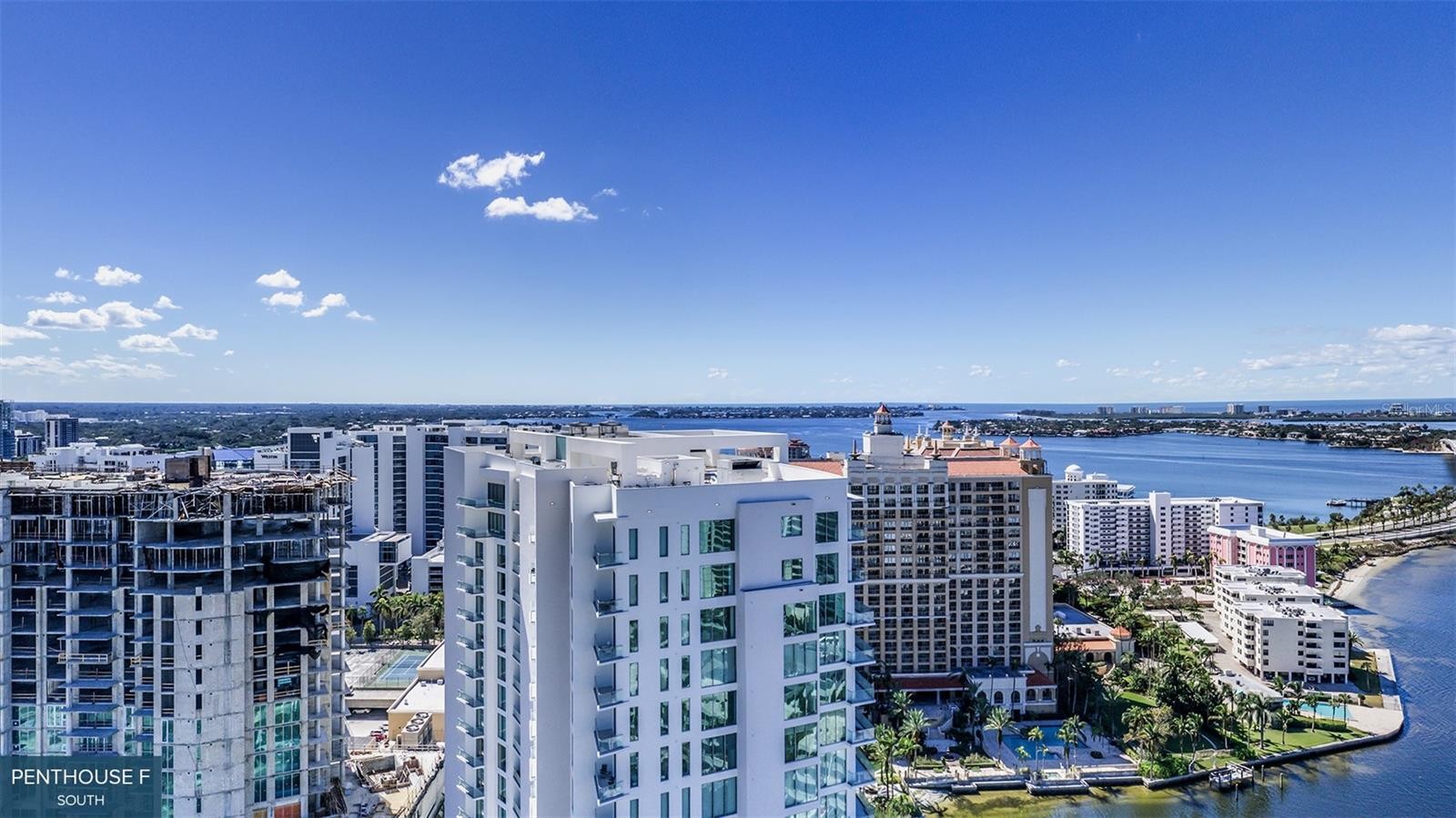 555 QUAY CMN #2001