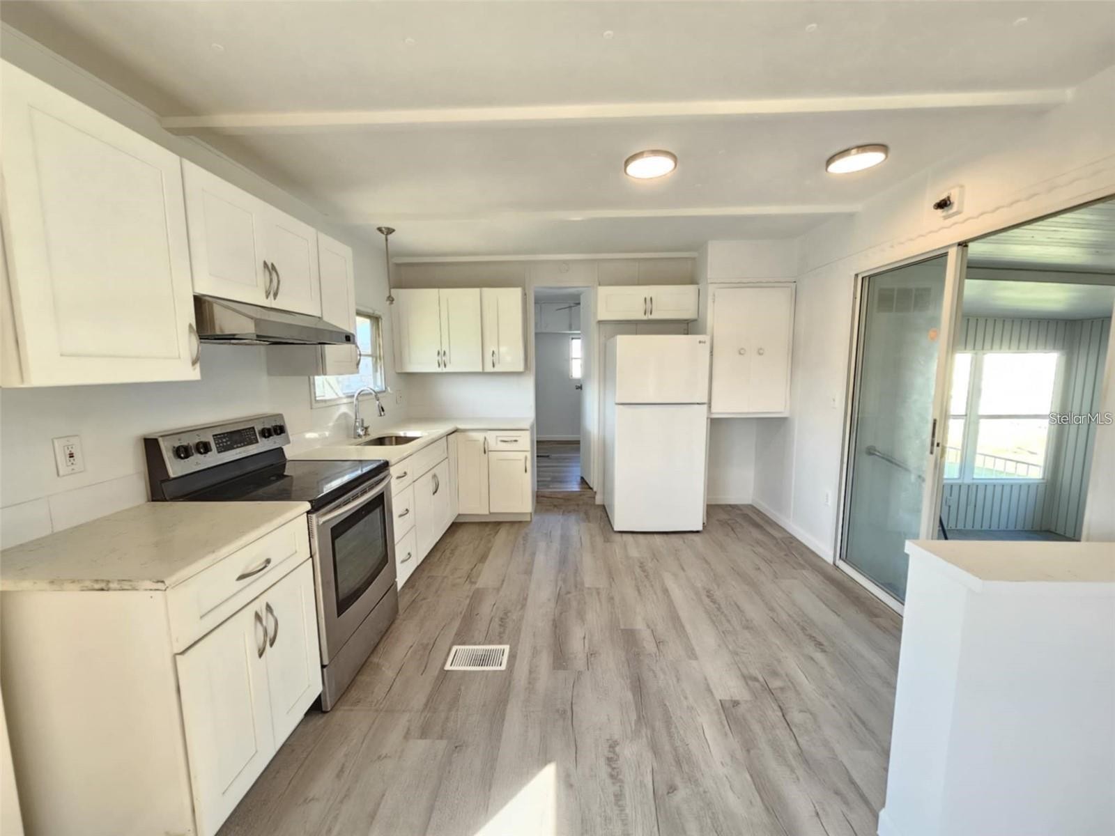 321 3RD STREET DR W