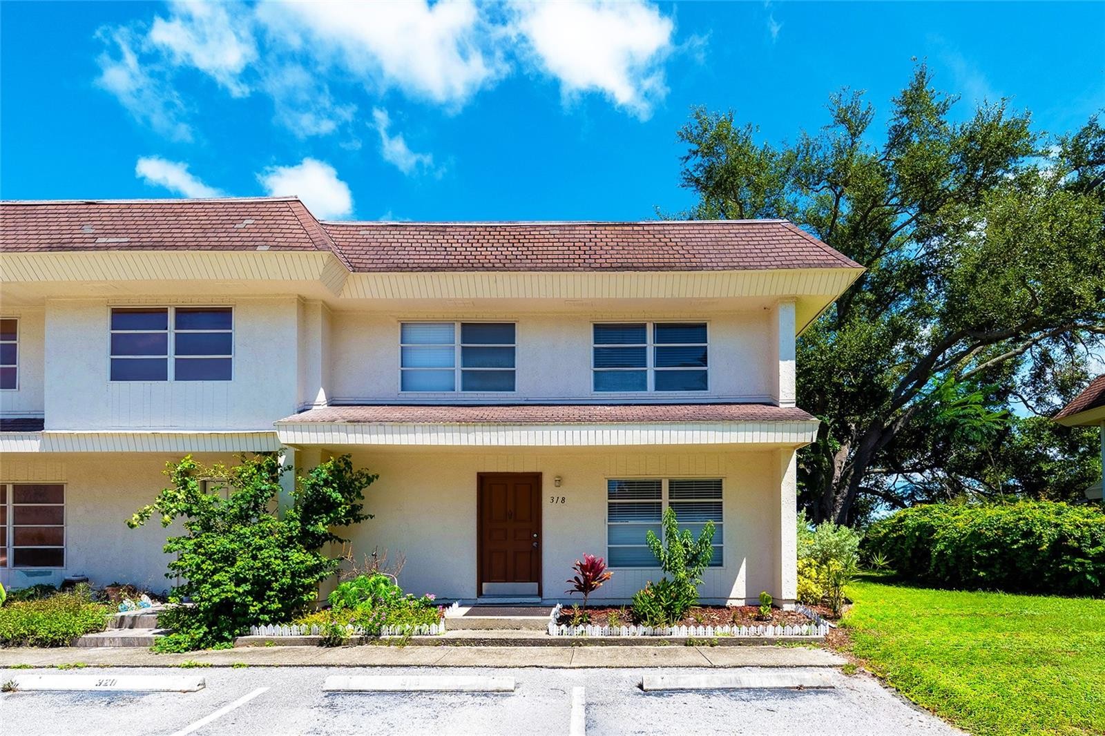 318 BARLOW AVE #71
