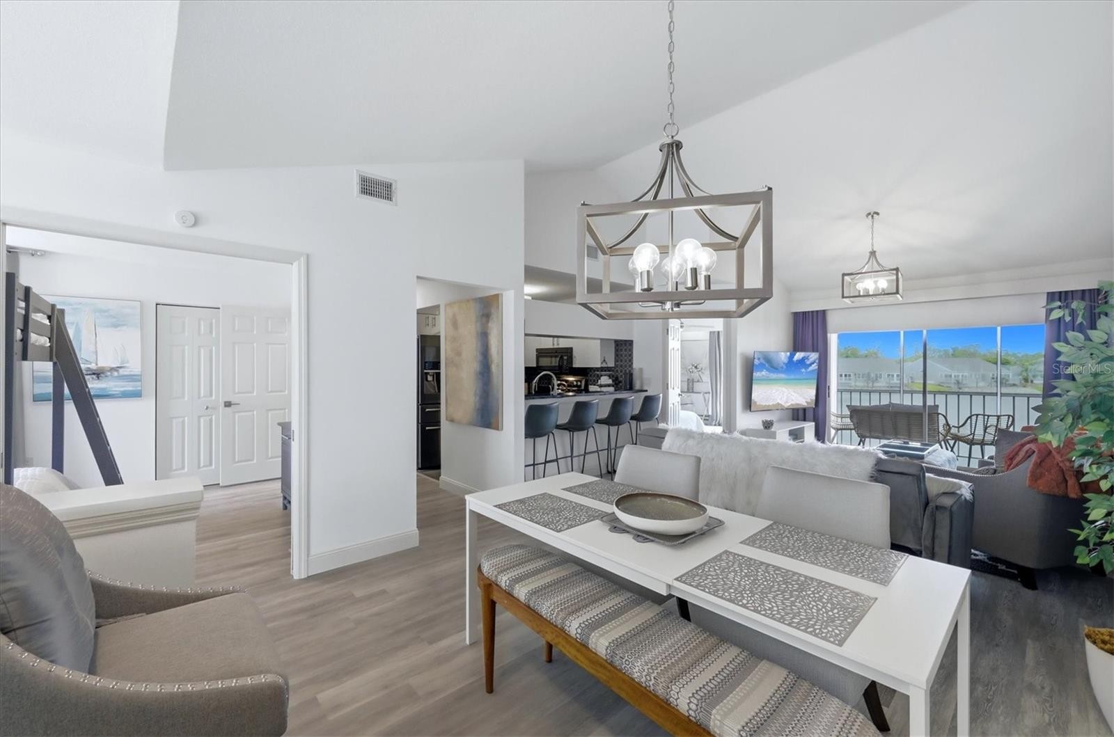 972 SANDPIPER CIR #972