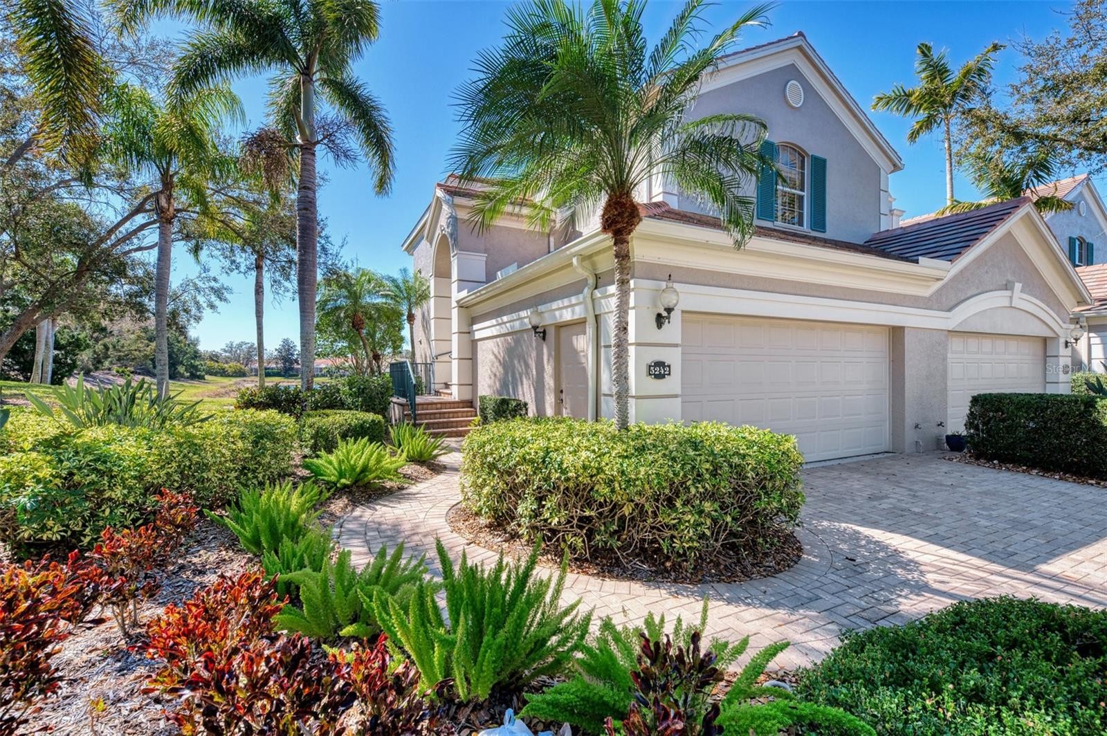 5242 PARISIENNE PL #201B30