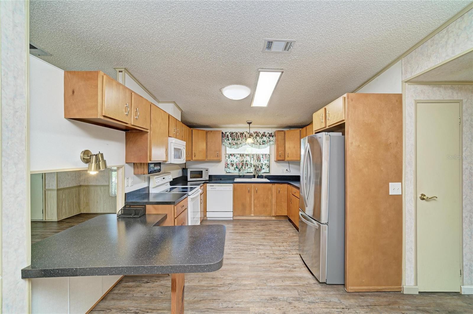 42 MEADOWLARK CIR