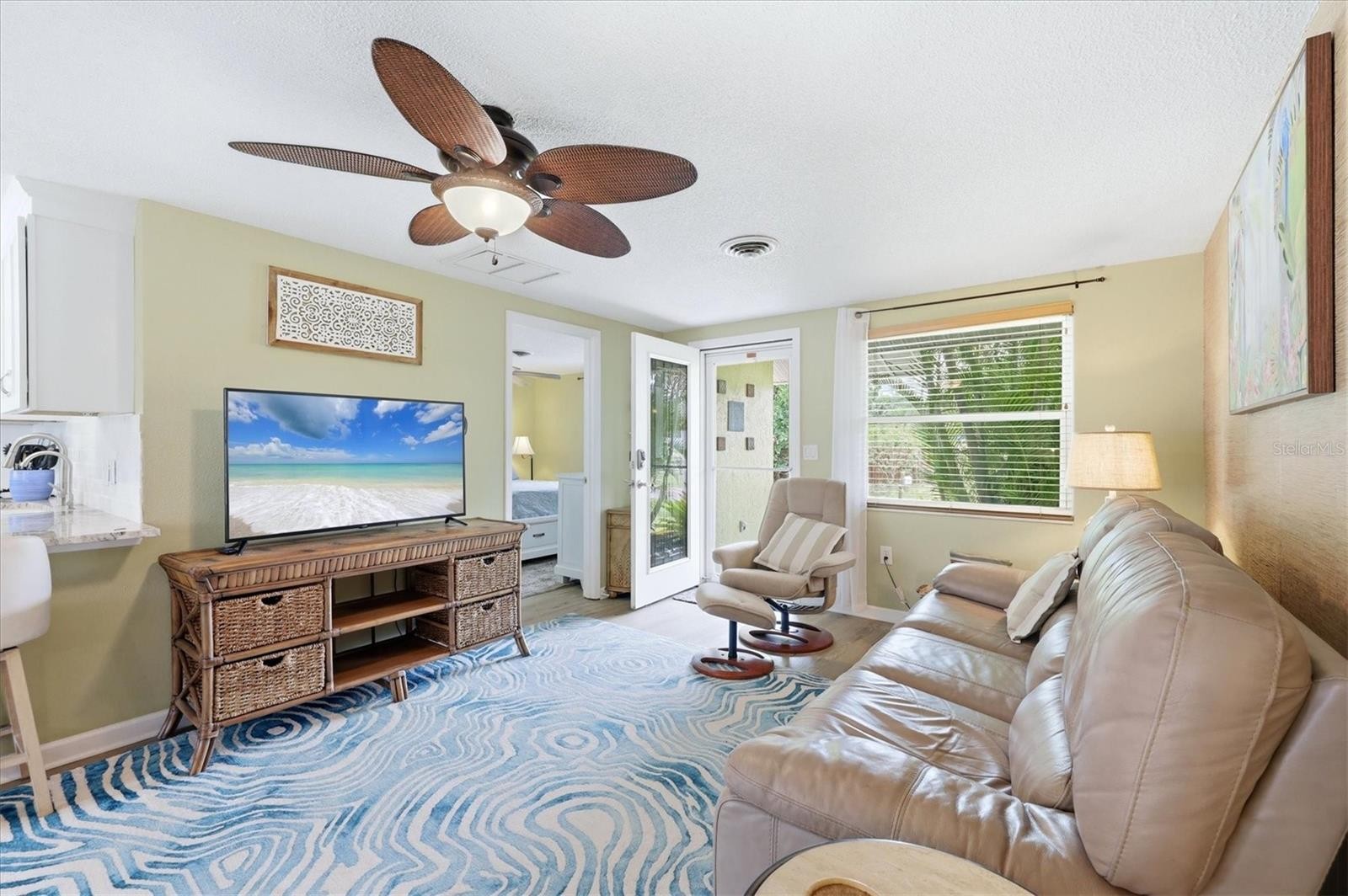 4166 POMPANO RD