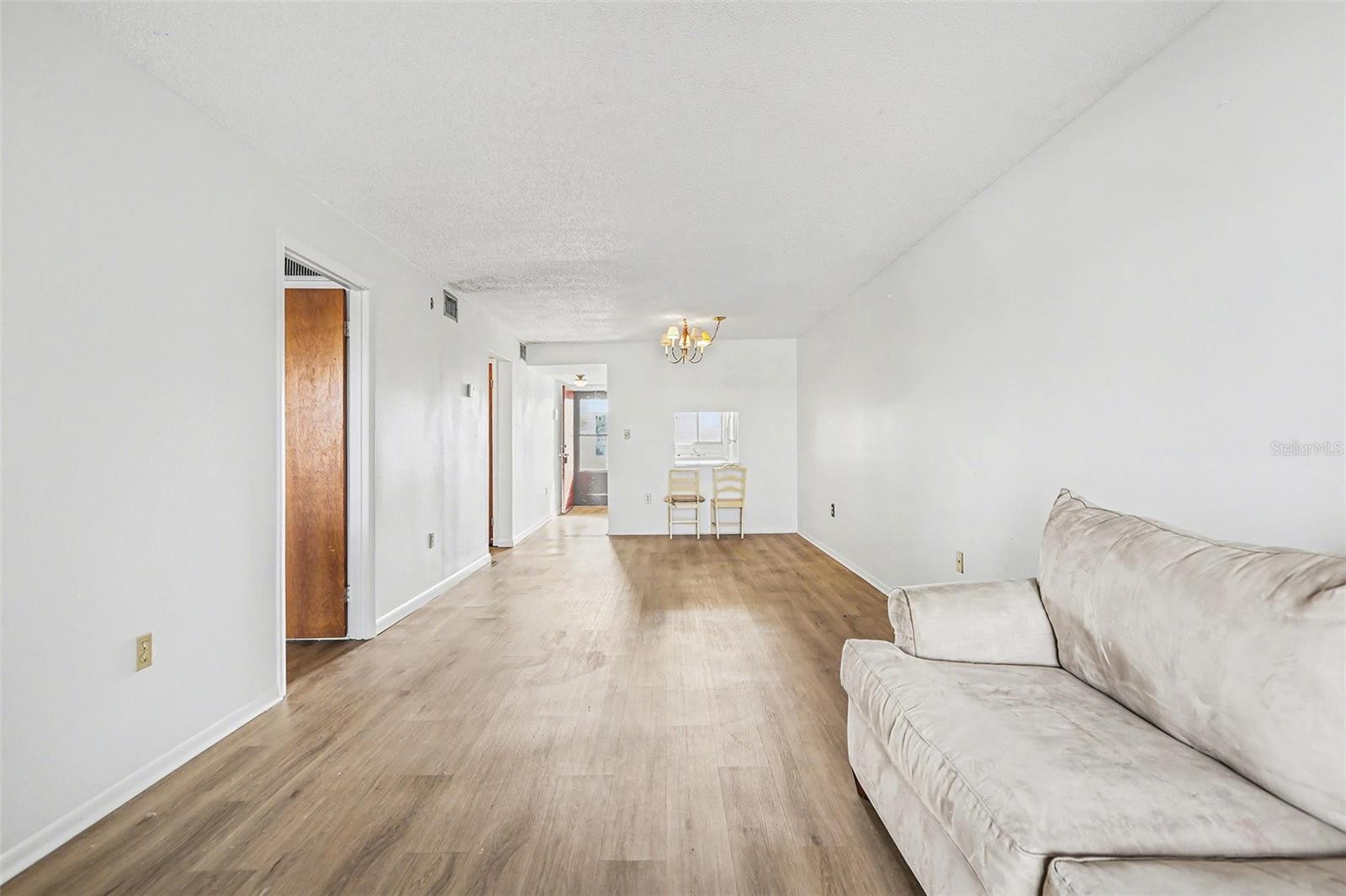 3723 LAKE BAYSHORE DR #H206