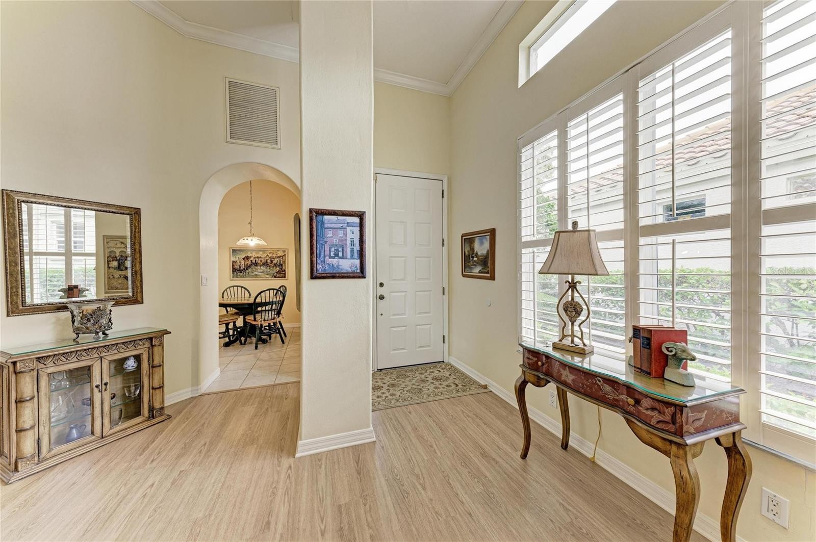3883 ALAMANDA DR