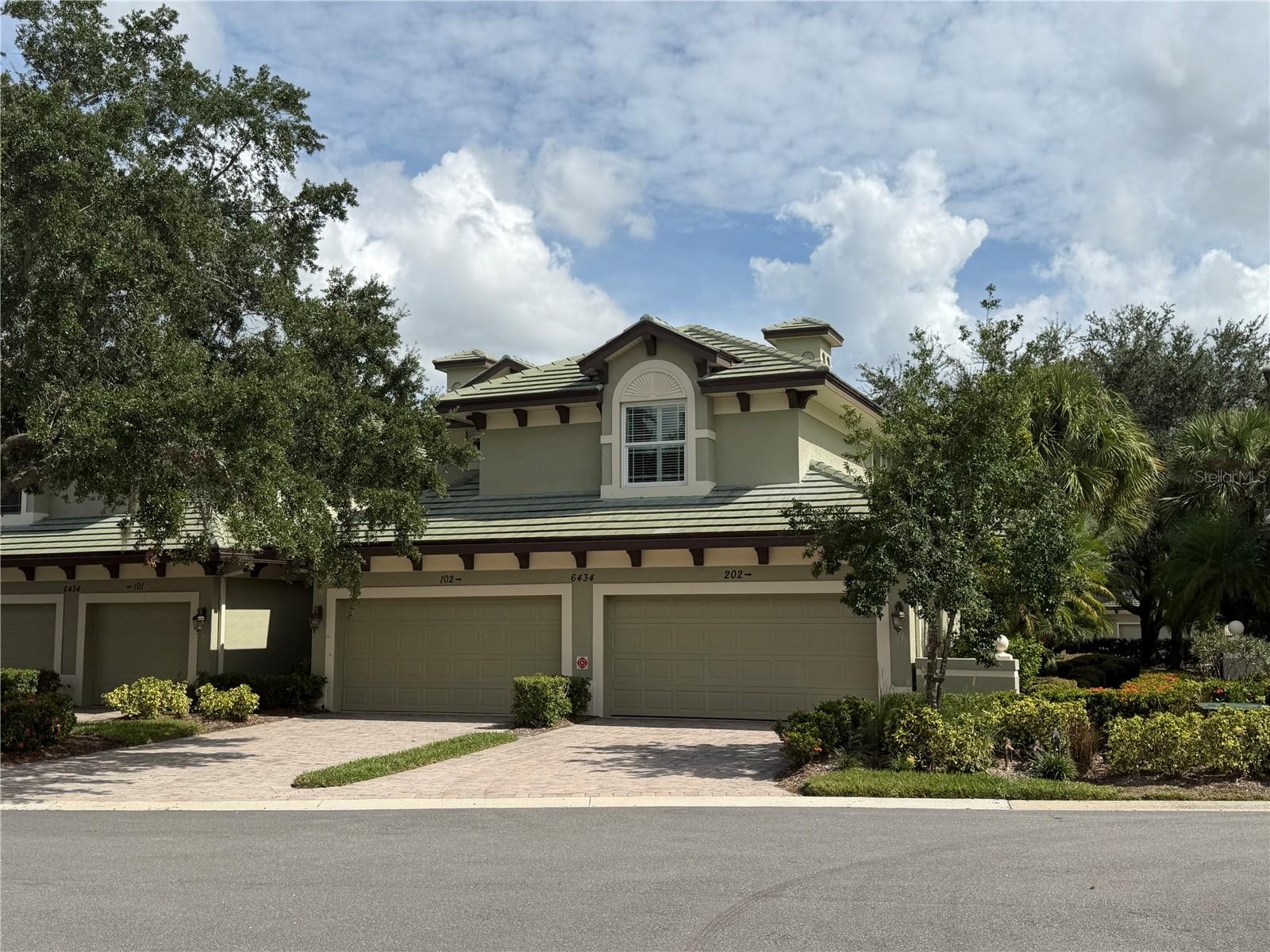 6434 MOORINGS POINT CIR #102
