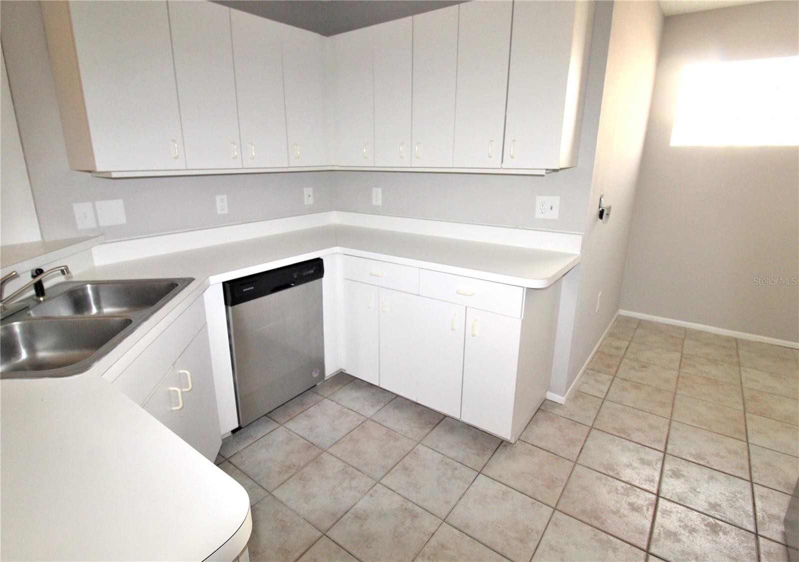 4218 SAINT CHARLES DR