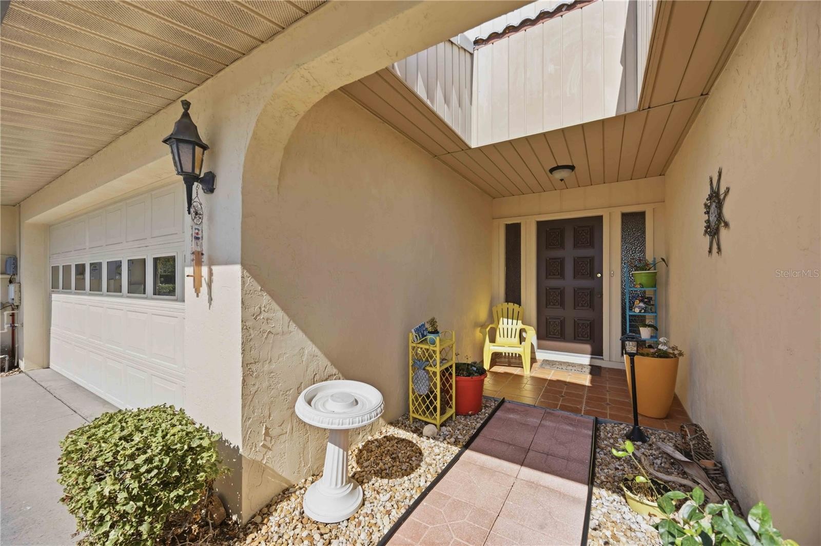 38 PEBBLE ROCK DR