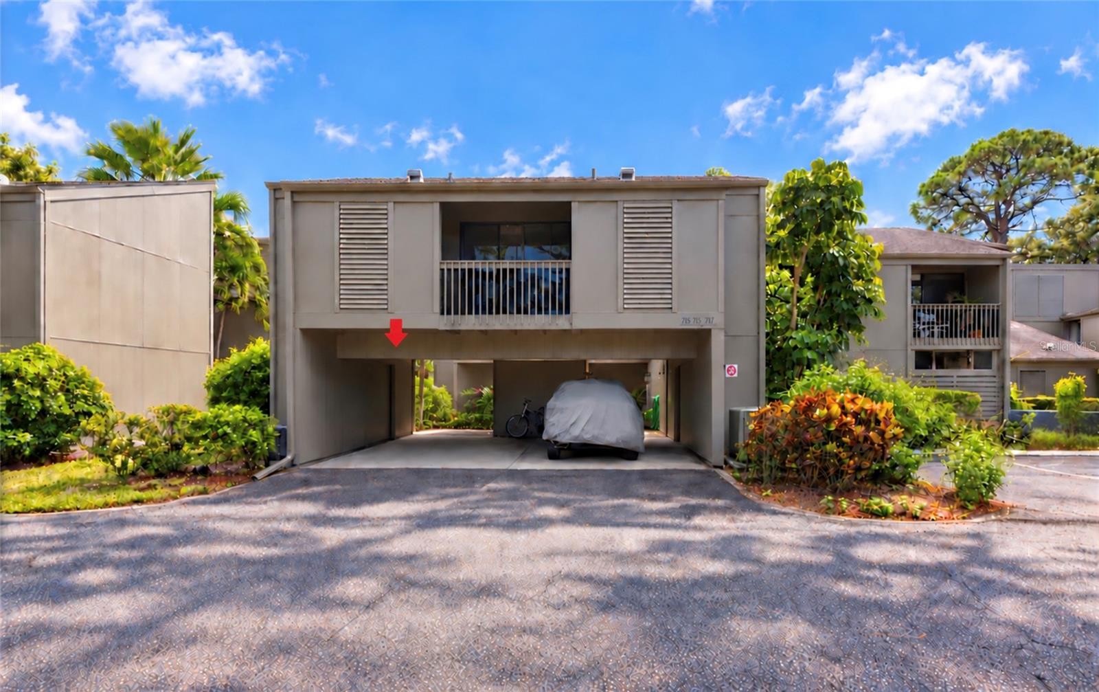717 PINE RUN DR. #717