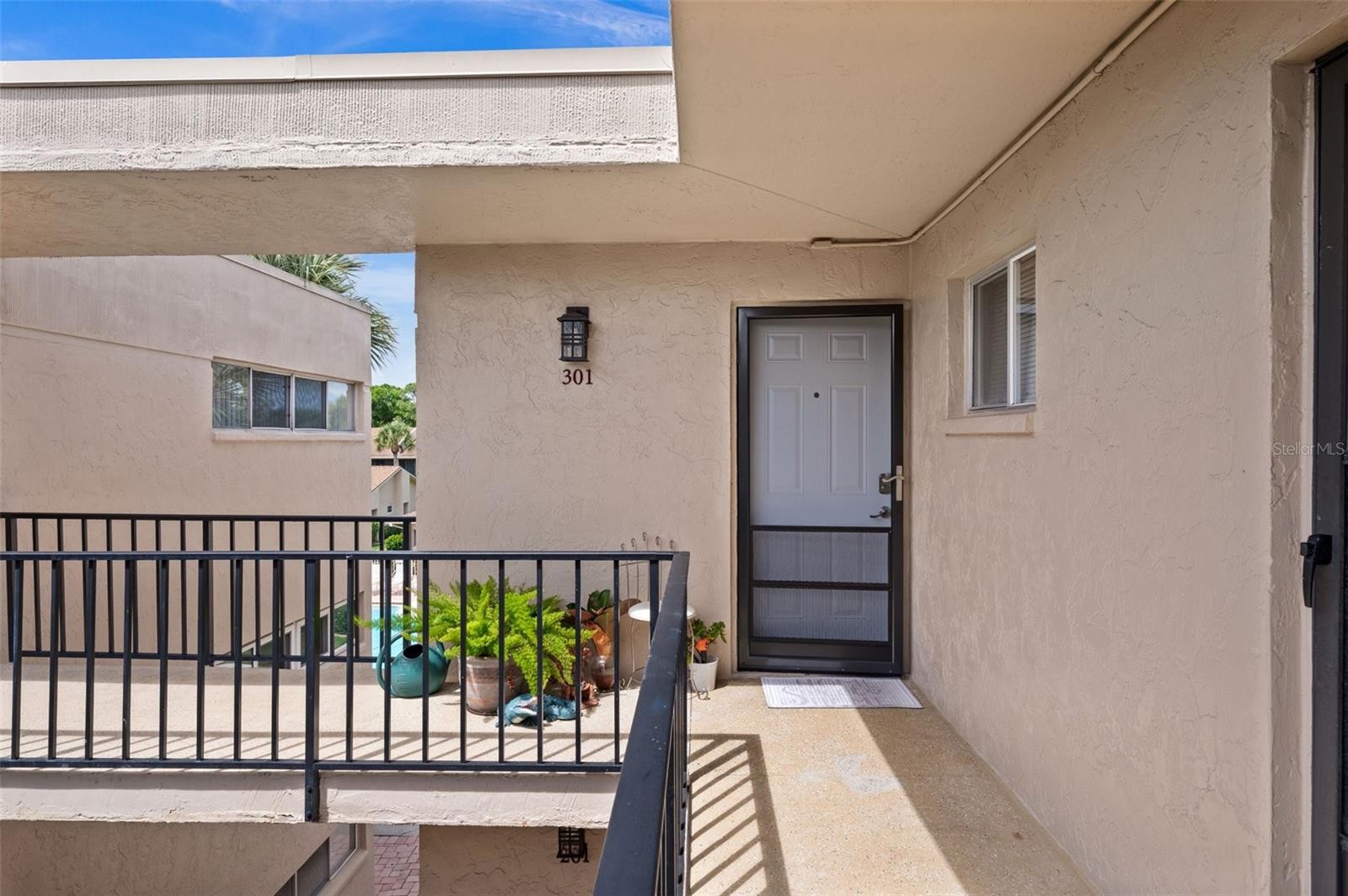 2763 WOODGATE LN #301