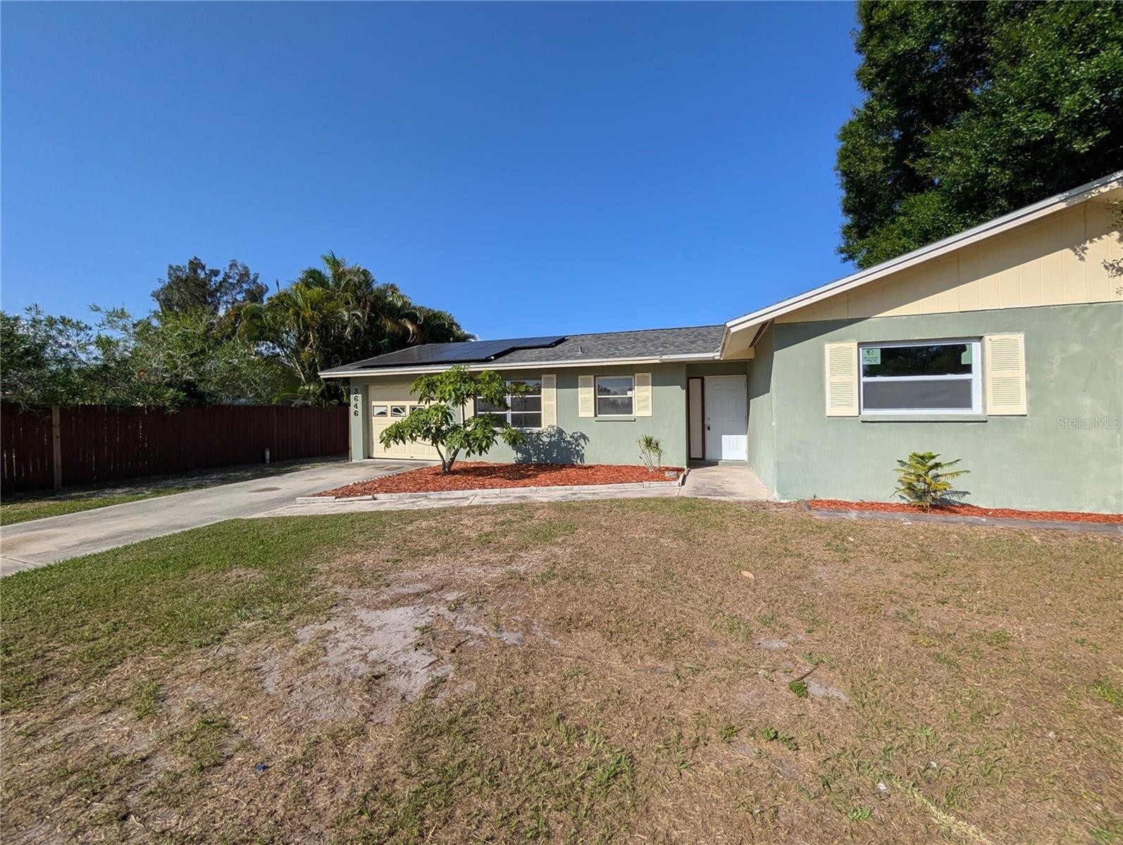 3646 LAKEWOOD DR