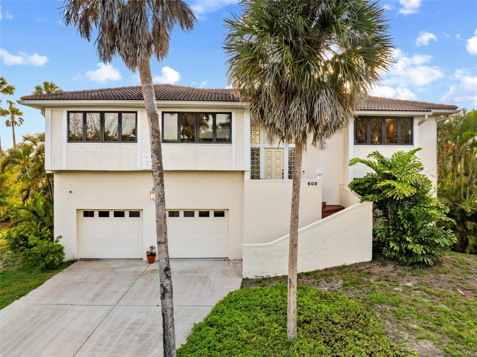 609 42ND STREET CT W