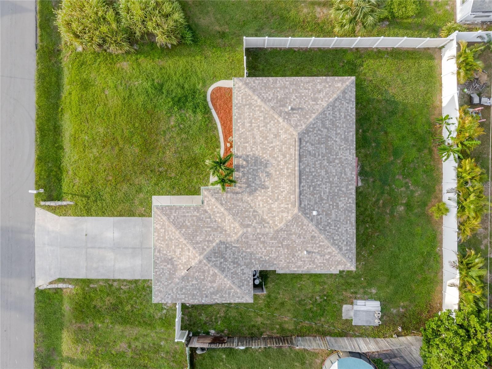 3147 LOBELIA RD