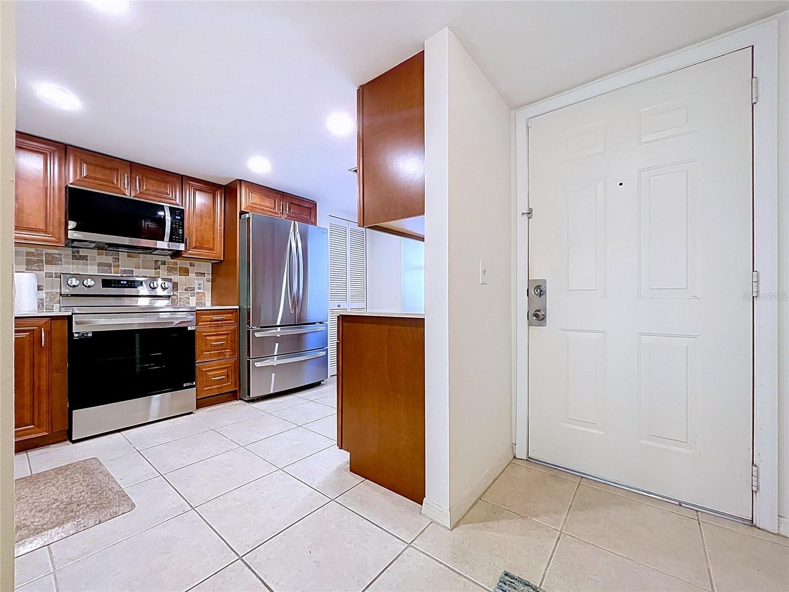 7201 29TH AVE DR #102