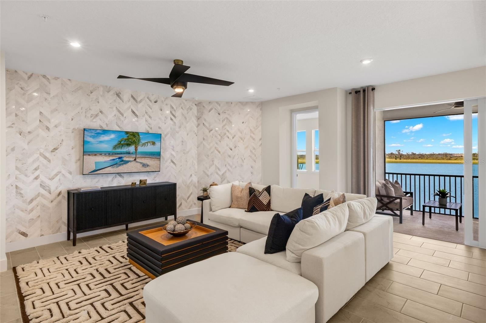 12798 JADE EMPRESS LOOP #202