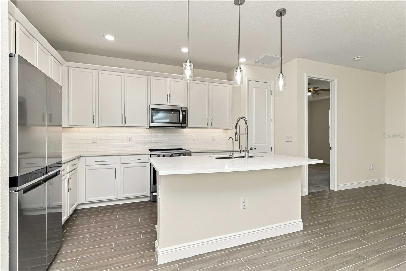 9136 GULF HAVEN DR