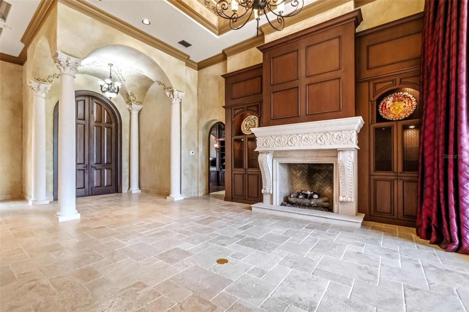 4070 FOUNDERS CLUB DR