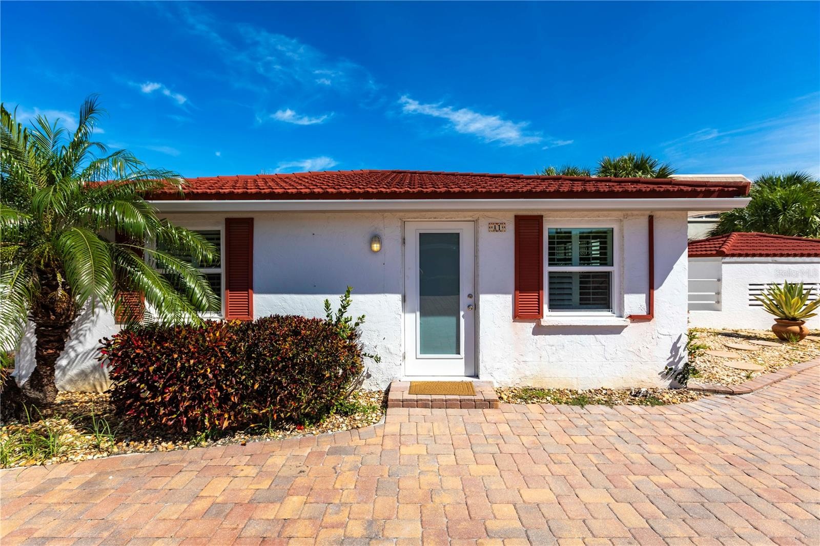 6154 MIDNIGHT PASS RD #A1