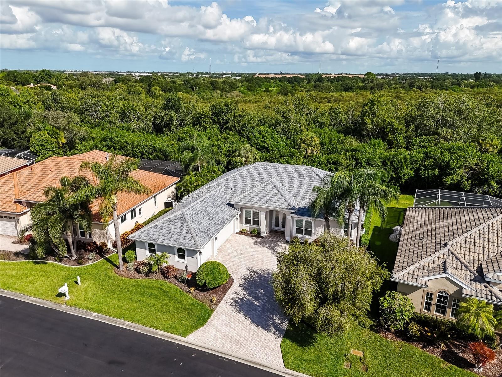 4953 GARDINERS BAY CIR