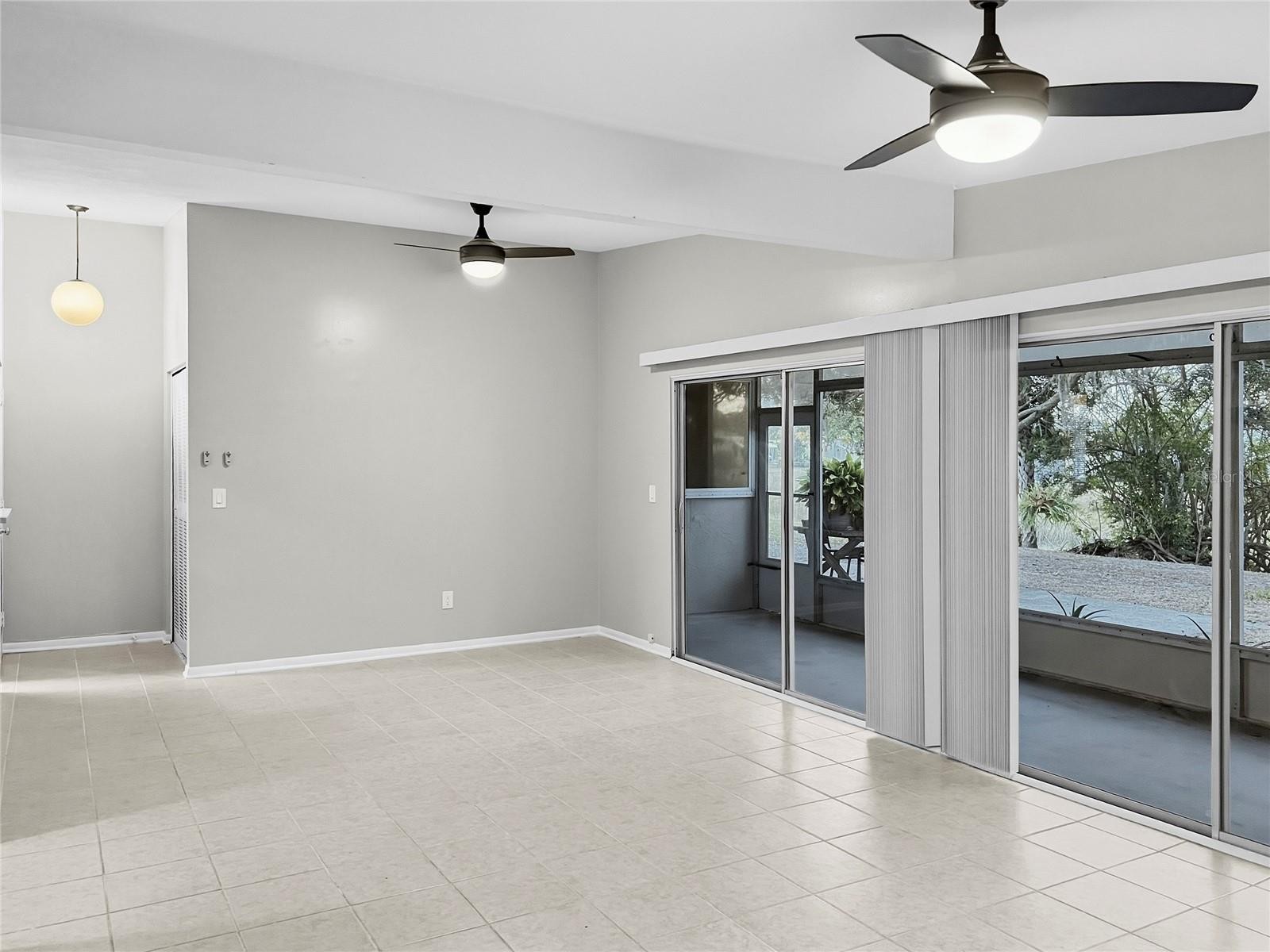 5715/5711 GALLATIN LN