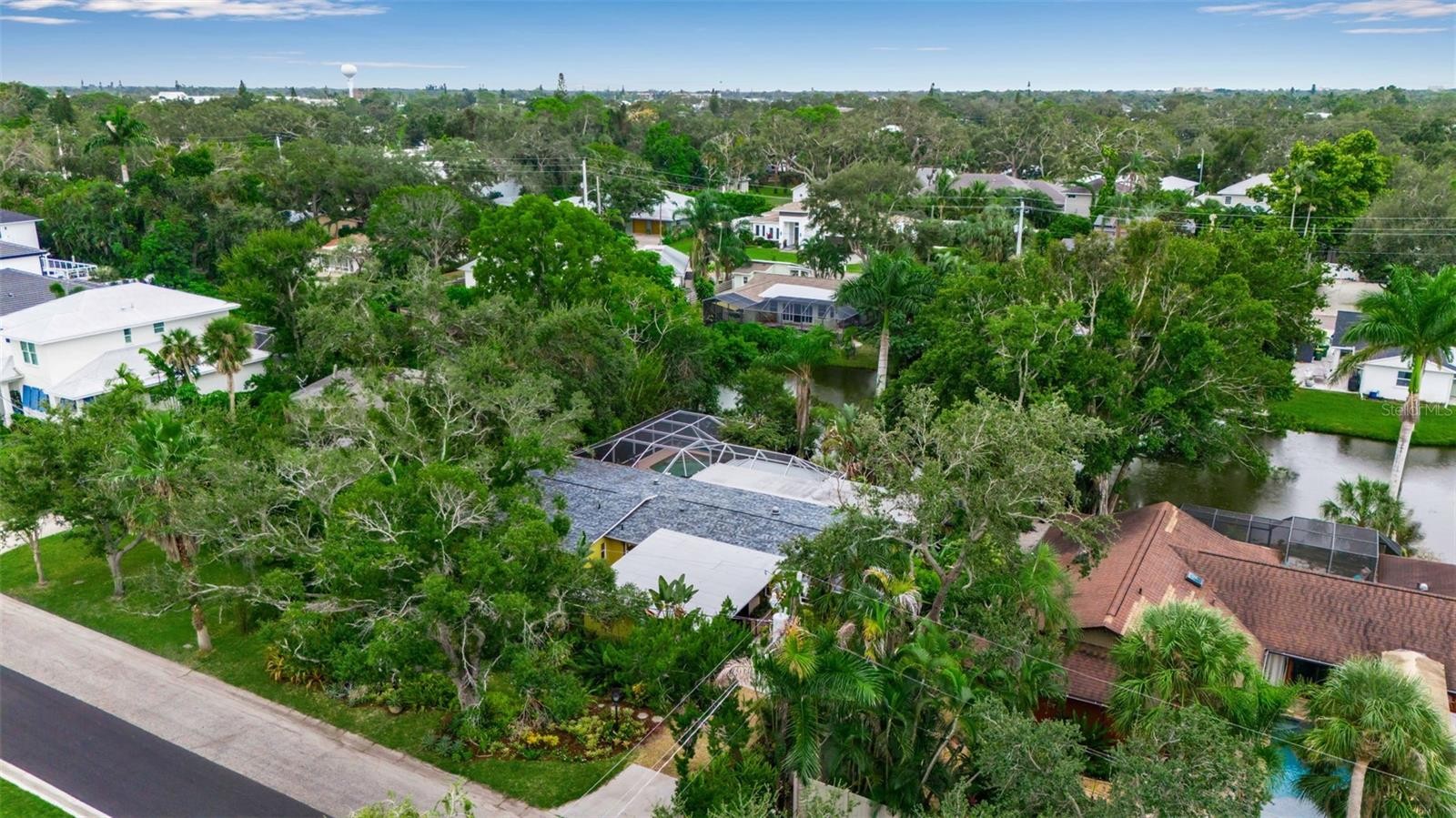 1684 SPRING CREEK DR