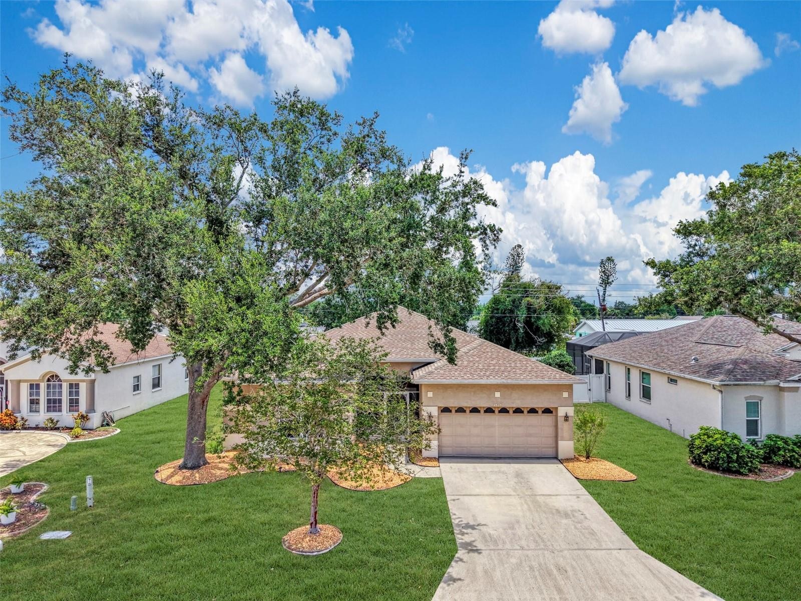 4327 MANFIELD DR