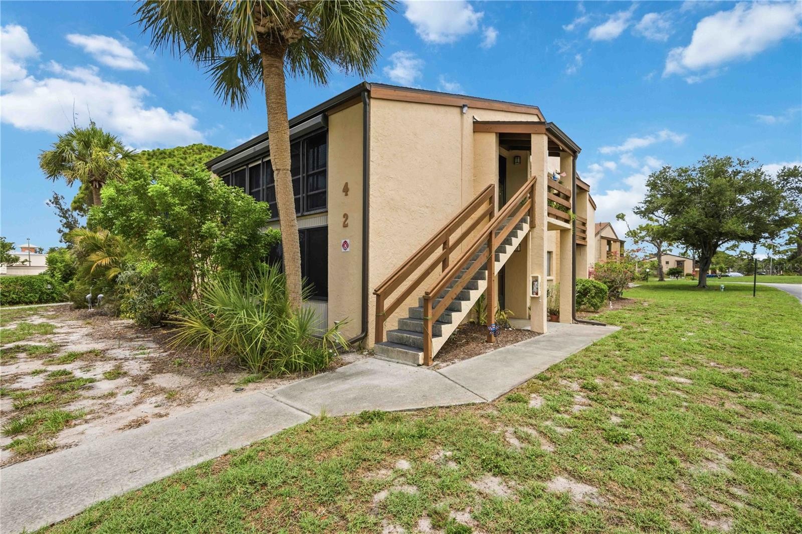 18 QUAILS RUN BLVD #18202