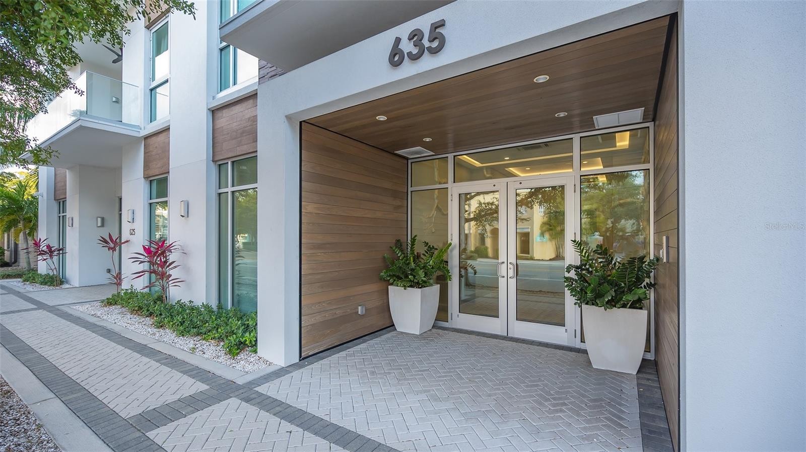 635 S ORANGE AVE #304