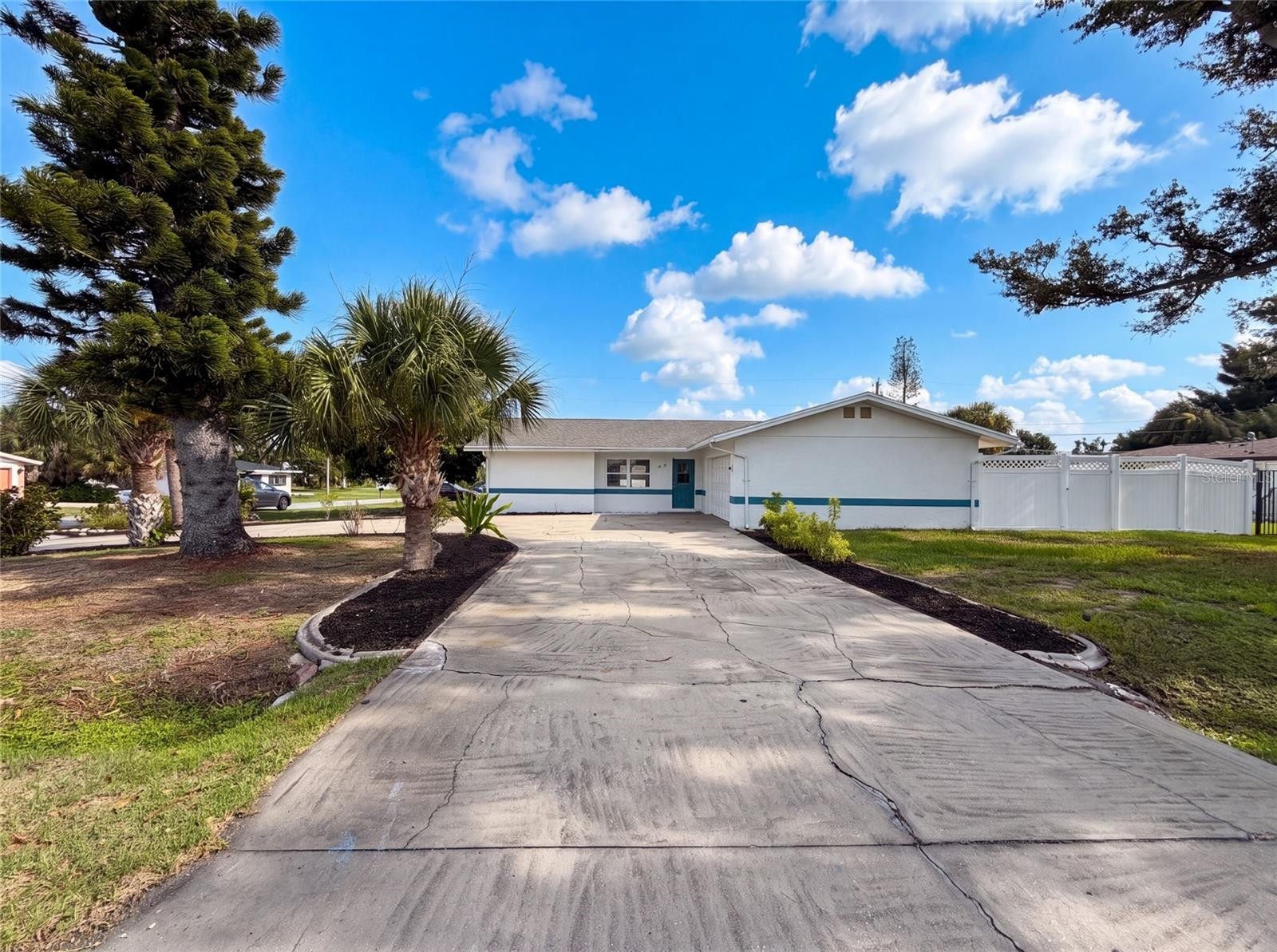 1672 JUPITER RD