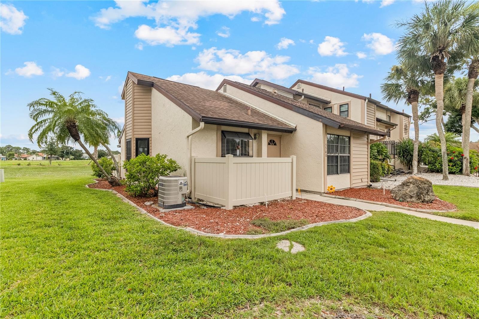 5500 NIBLICK PL