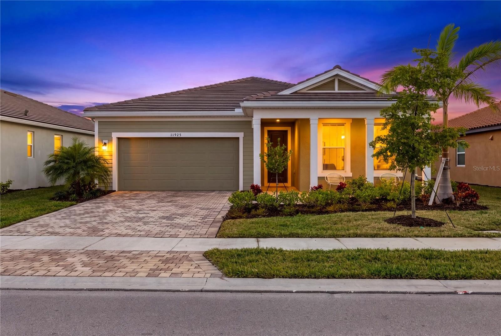 11925 BOHEMIAN PL