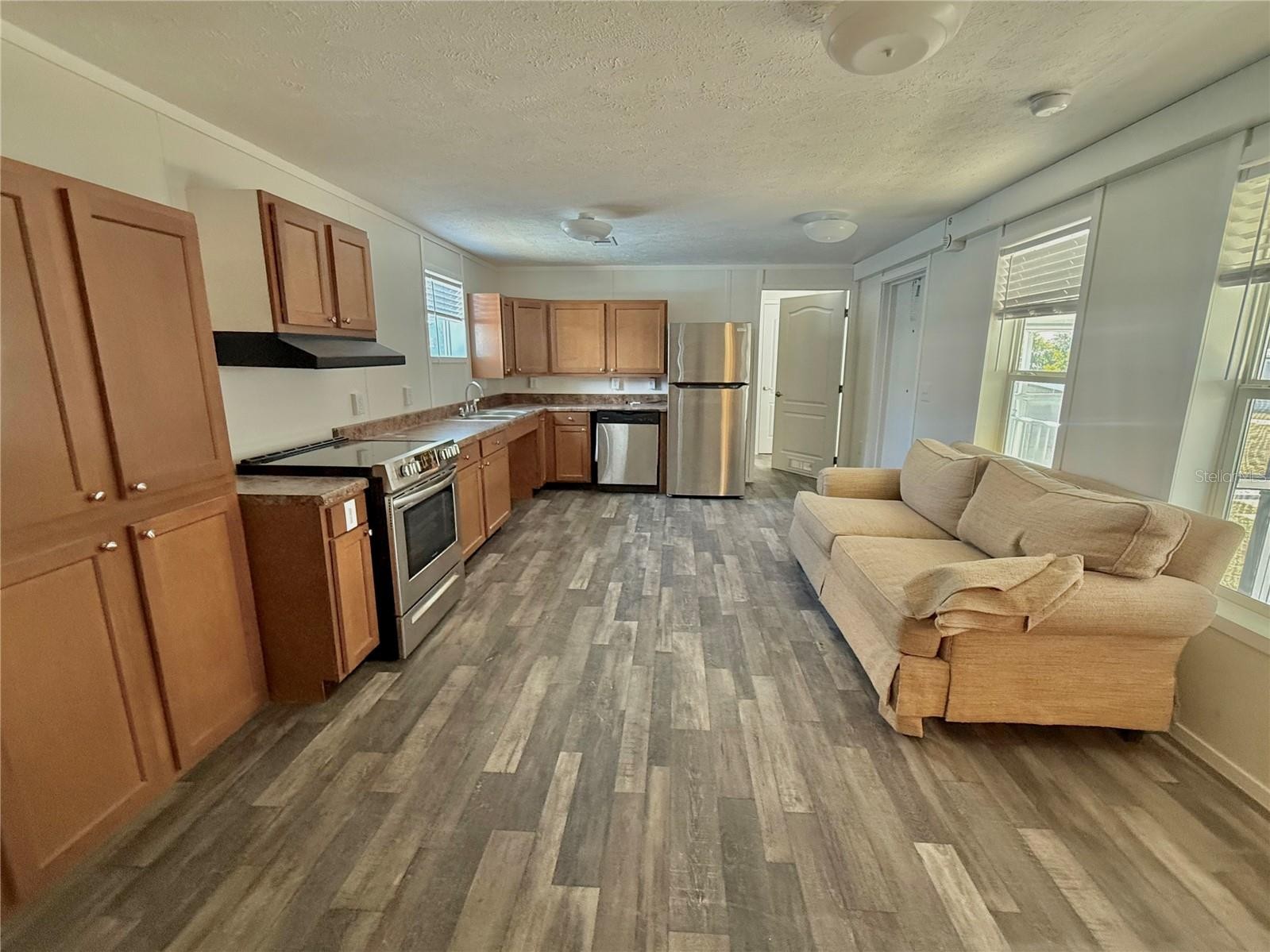 5700 HOLIDAY PARK BLVD