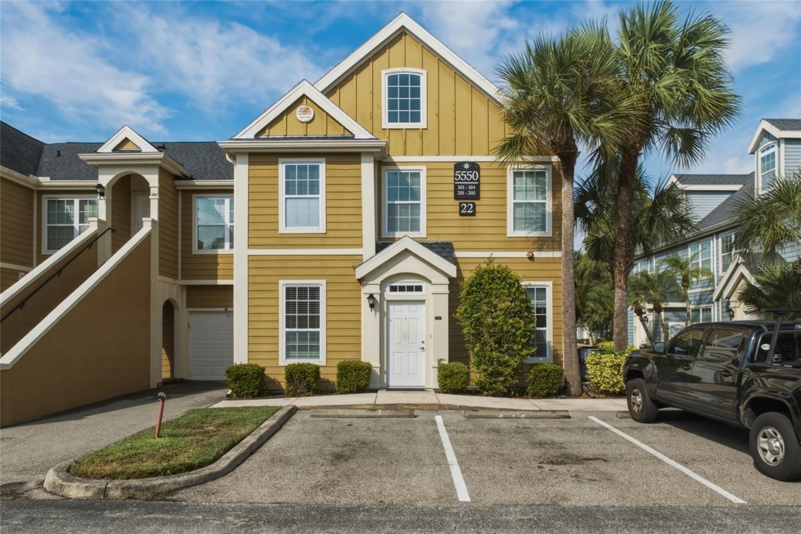 5550 ROSEHILL RD #102