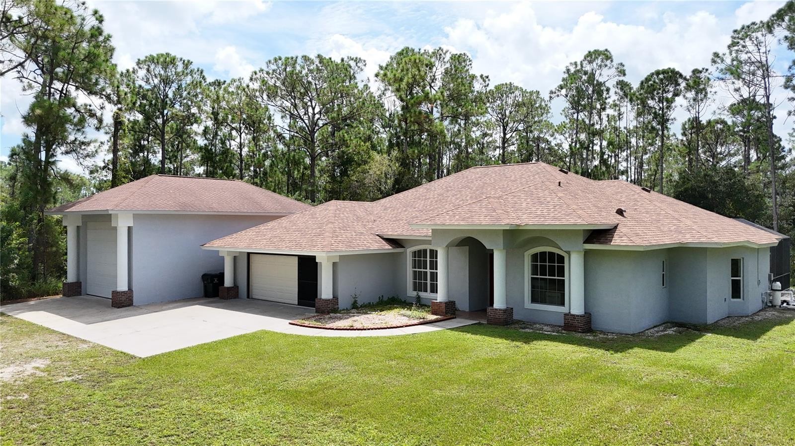 2449 TROPICAIRE BLVD