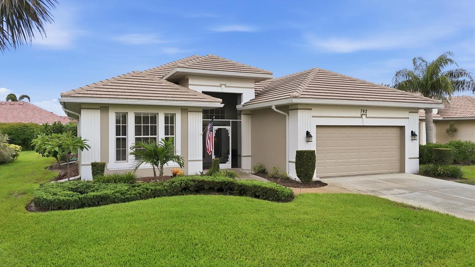 762 SILK OAK DR