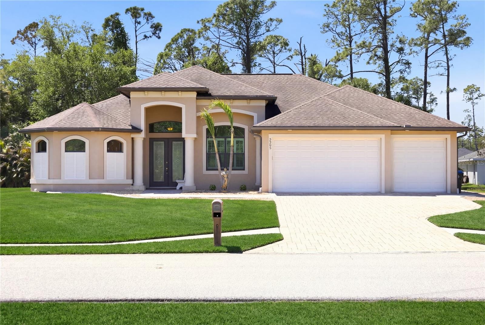 2285 NORDENDALE BLVD