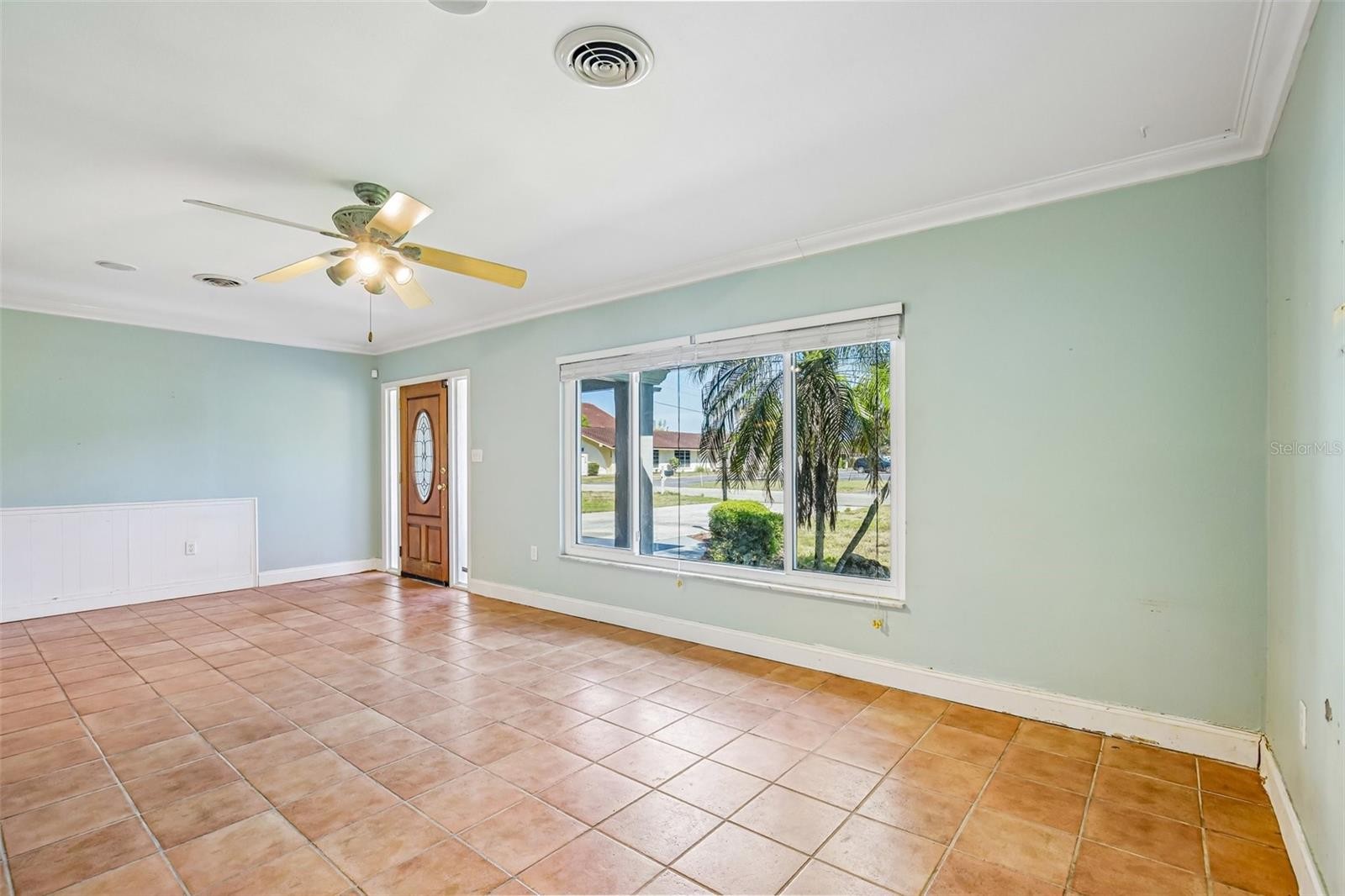 209 PALM AVE