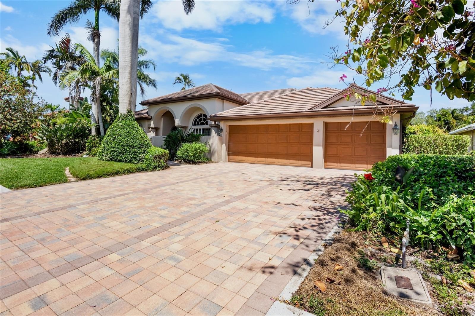 4813 BENCHMARK CT