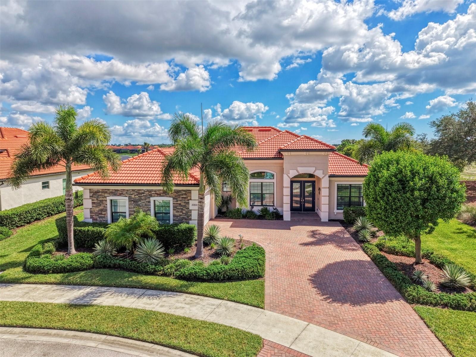 10800 WHISK FERN DR