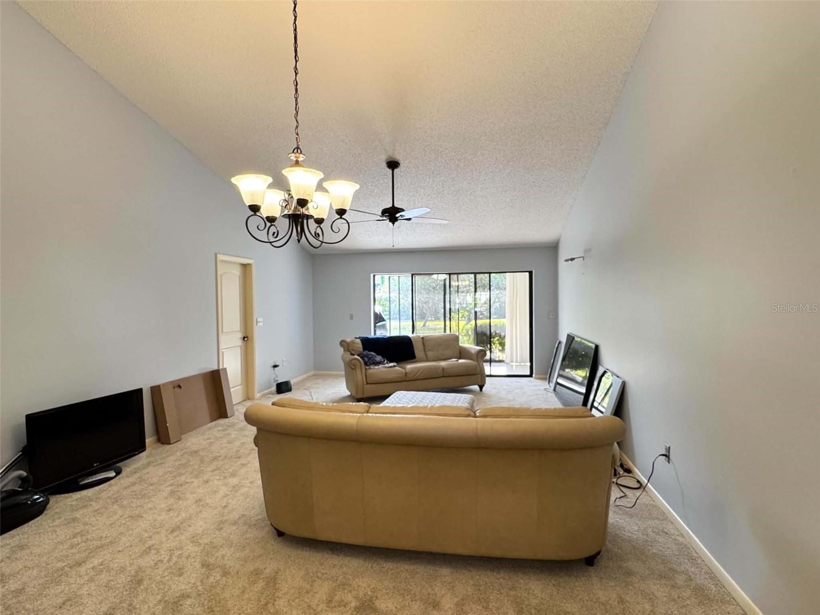 5924 CLUBSIDE DR