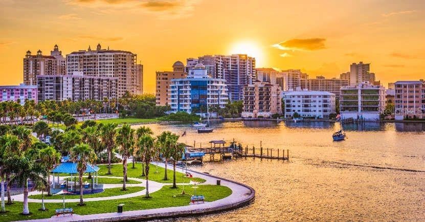 3743 GLEN OAKS MANOR DR