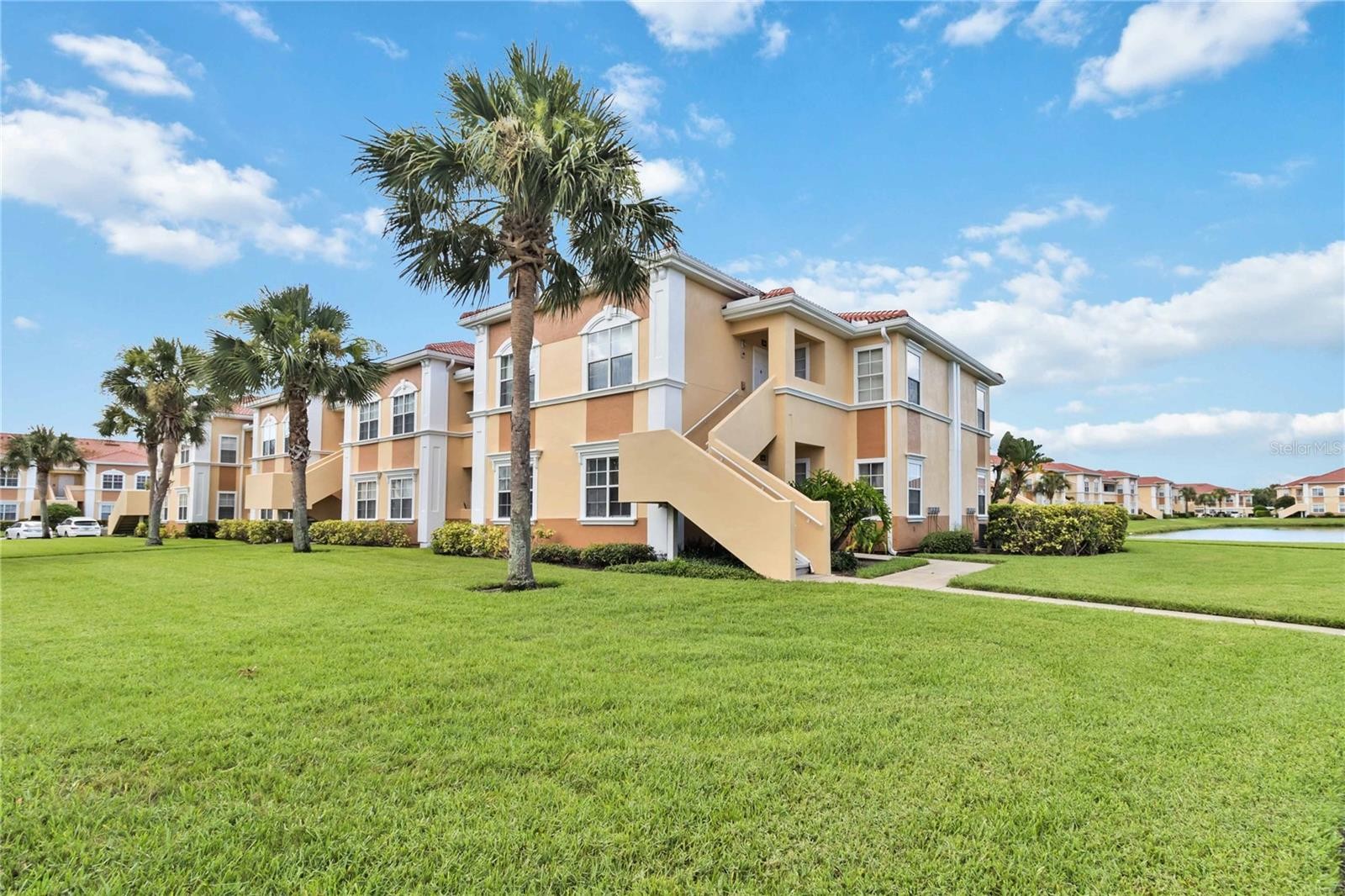 2950 Viscaya Pl #104 Sarasota Florida 34237