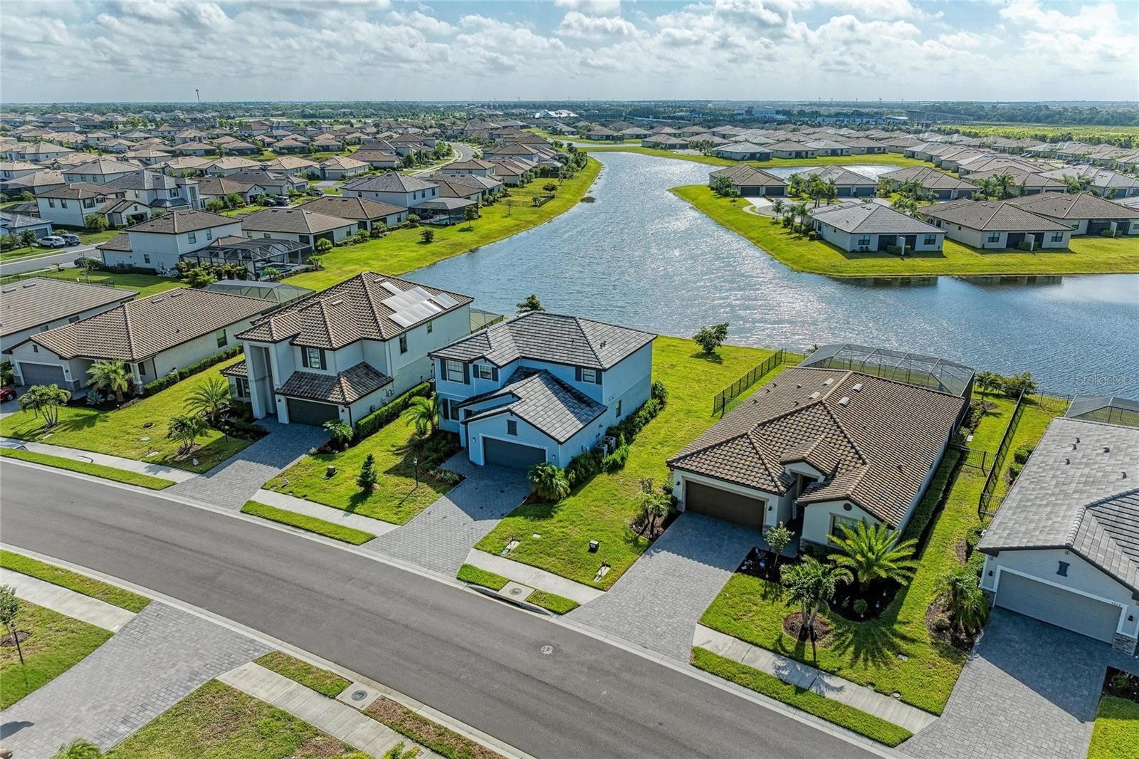 5325 CORAL REEF WAY