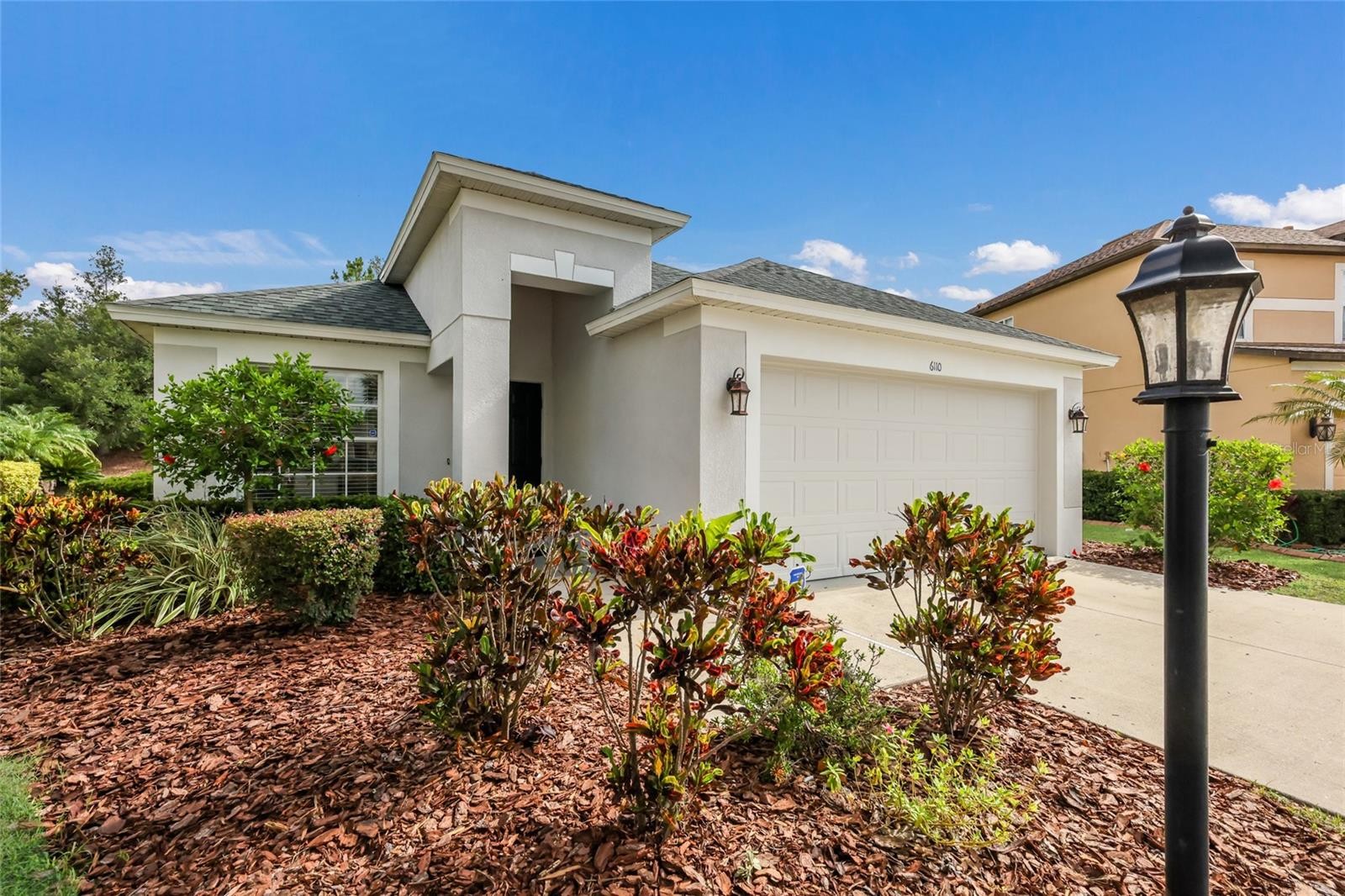 6110 BLUE RUNNER CT