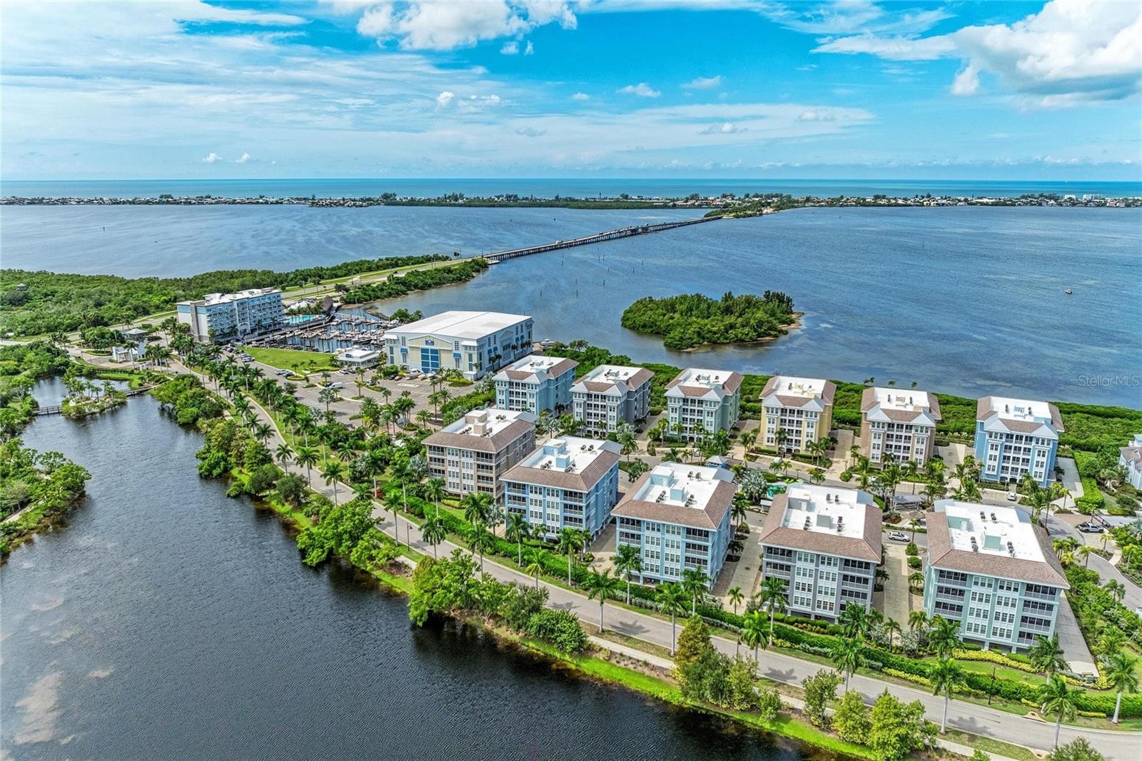 391 ARUBA CIR #101