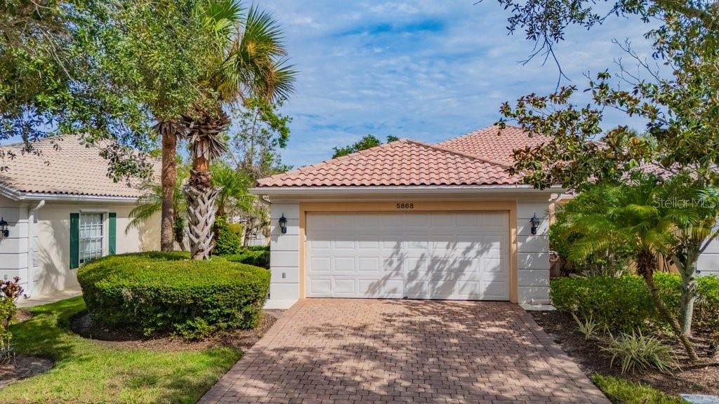 5868 HELICON PL