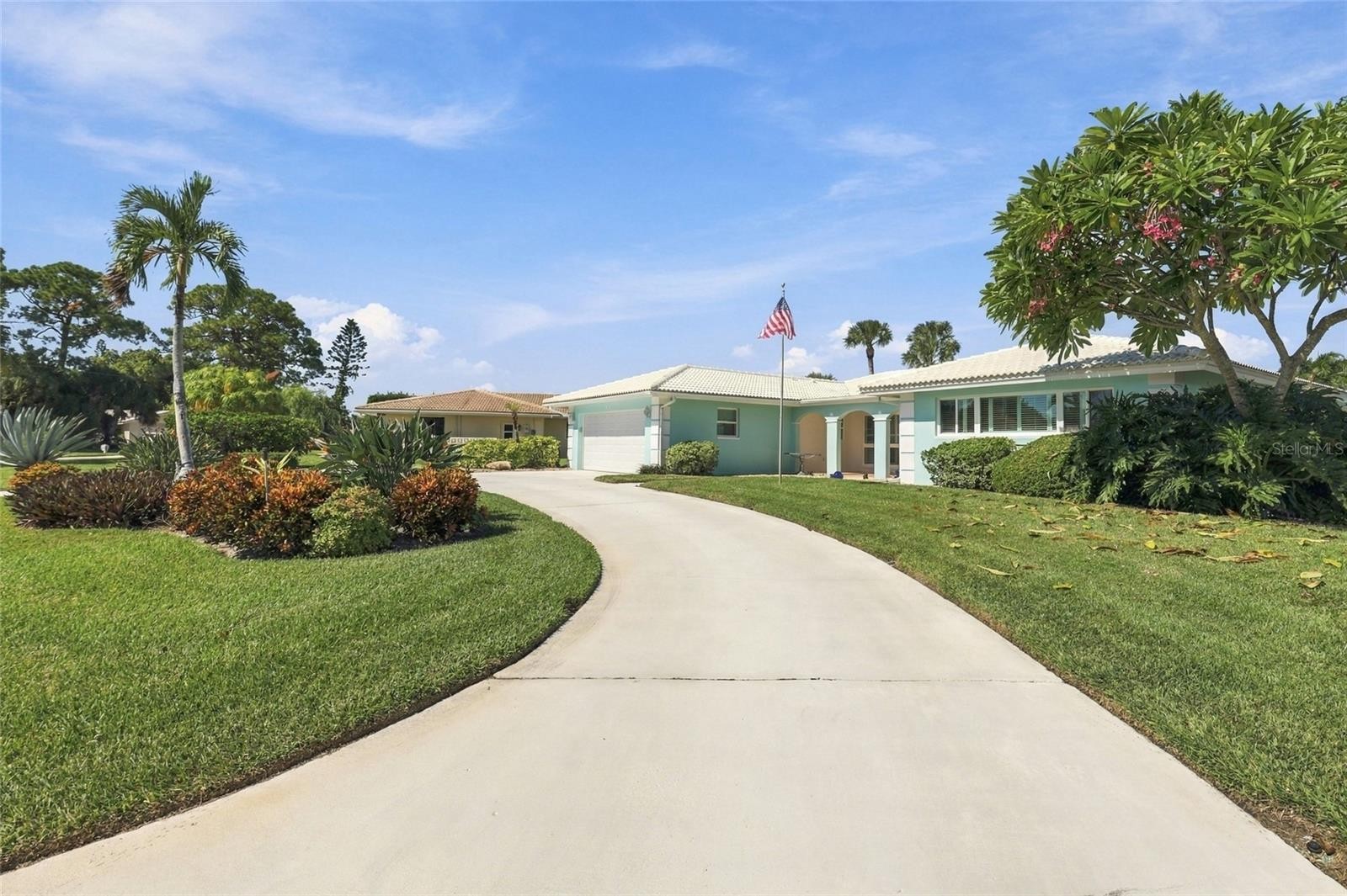 404 PICASSO DR