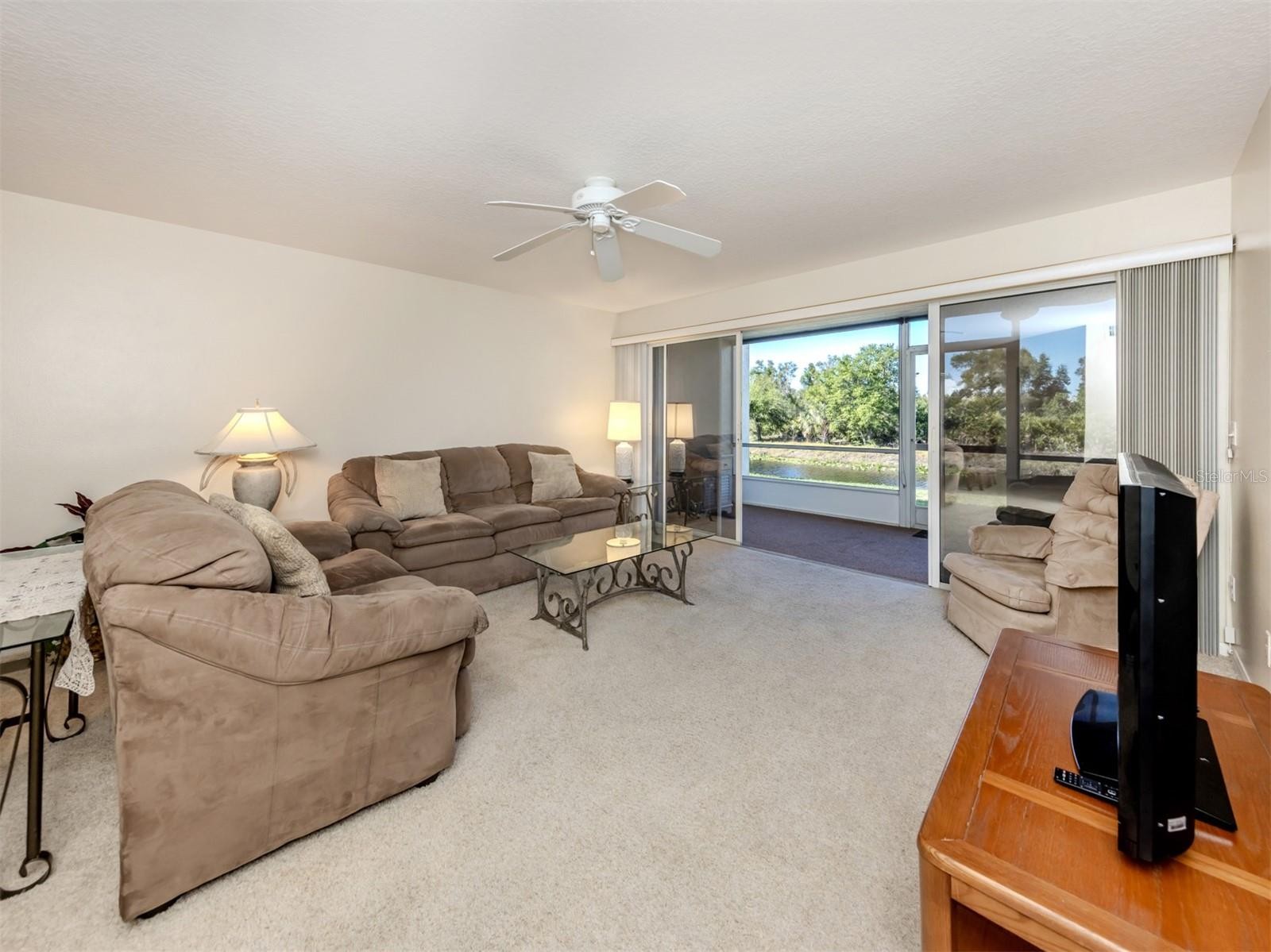 206 SILVER LAKE DR #105