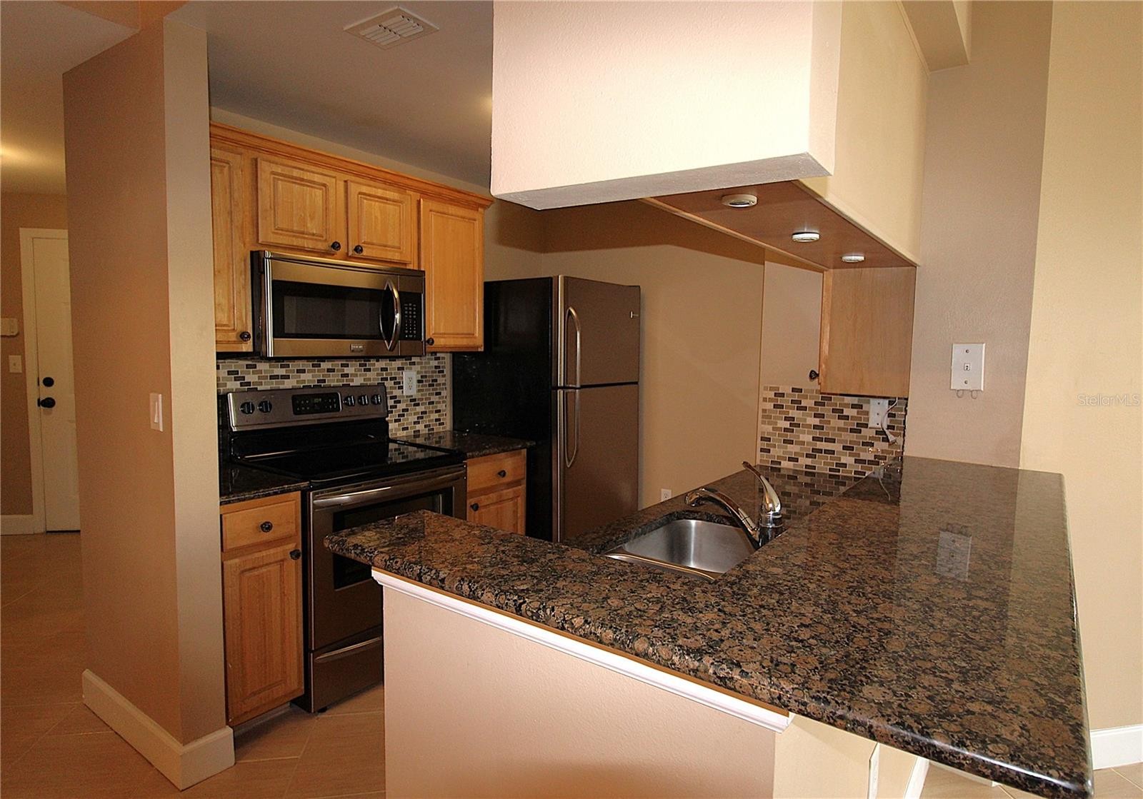 5459 BENTGRASS DR #204