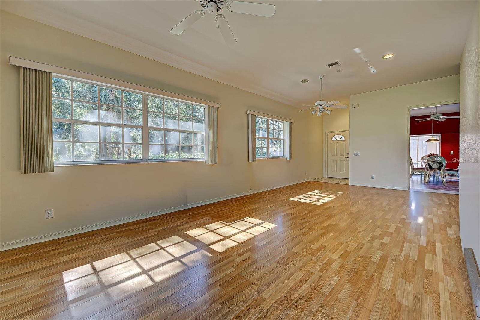 1275 BERKSHIRE CIR